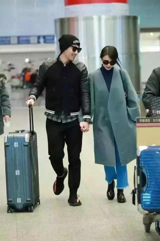 从面瘫视帝到哭戏之王，曾被骂丑八怪的他，不但演技了得，还娶了国民女神！