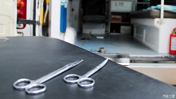 新款依维柯宝迪改装,依维柯宝迪透镜改装