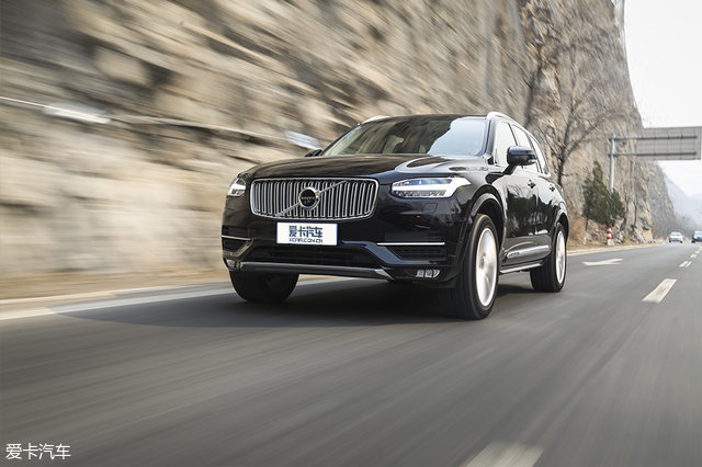 大众途锐对比沃尔沃xc90,大众途锐越野测试xc90