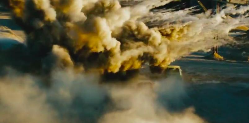 《变形金刚》导演多能炸？火花百米高，一部电影炸掉1000多亿！