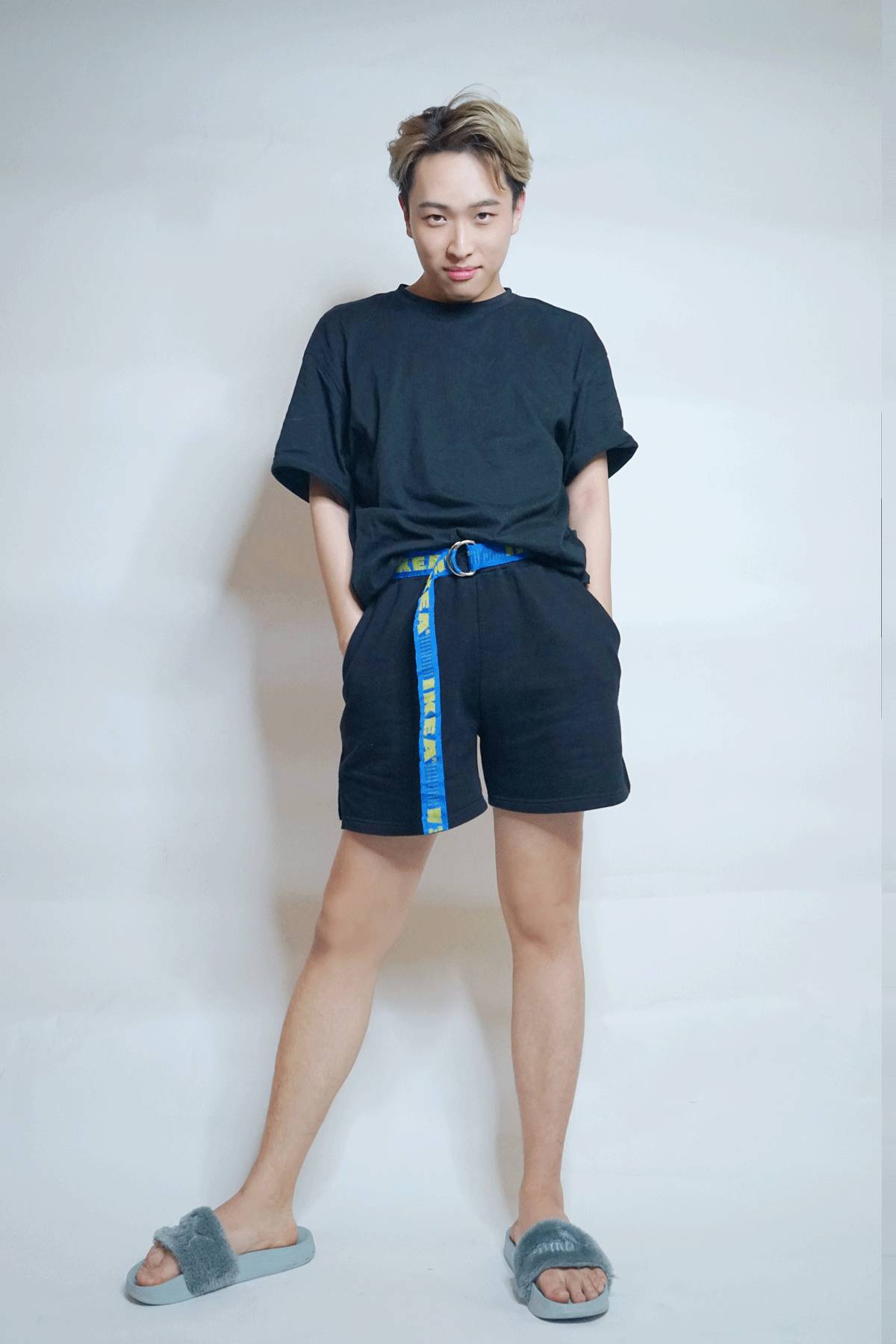 贫穷使人进步,贫穷使人进步后面一句