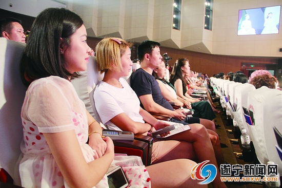 荷花仙子选拔大赛第一名,荷花仙子决赛第一名