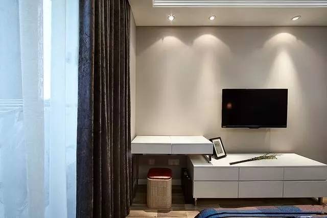 89㎡现代简约，客厅的简欧沙发，简约舒适又大气