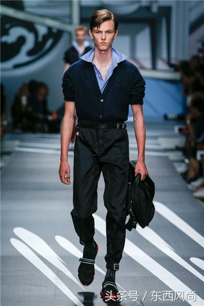 2018春夏巴黎时装周男装,王俊凯米兰时装周2018春夏男装秀