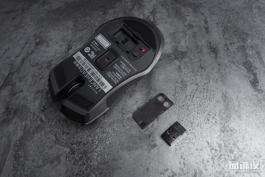 雷蛇鼠标锐蝮蛇怎么样,鼠标雷蛇锐蝮蛇粉色