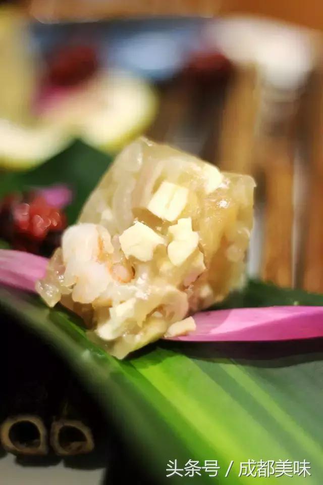 硬是歪得起飞！这家店包含四季，还扬言要吞吐万物！