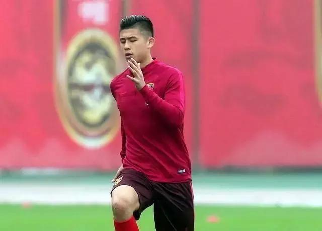 玉面杀手张玉宁,玉面杀手张玉宁精彩射门