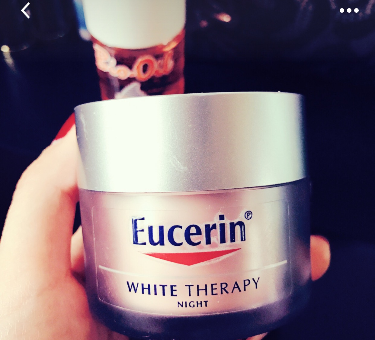 面部改善红血丝的对比图,有效修复肌肤泛红