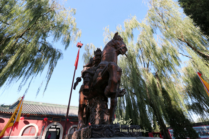 夏游赵云庙，笑谈赵云貌