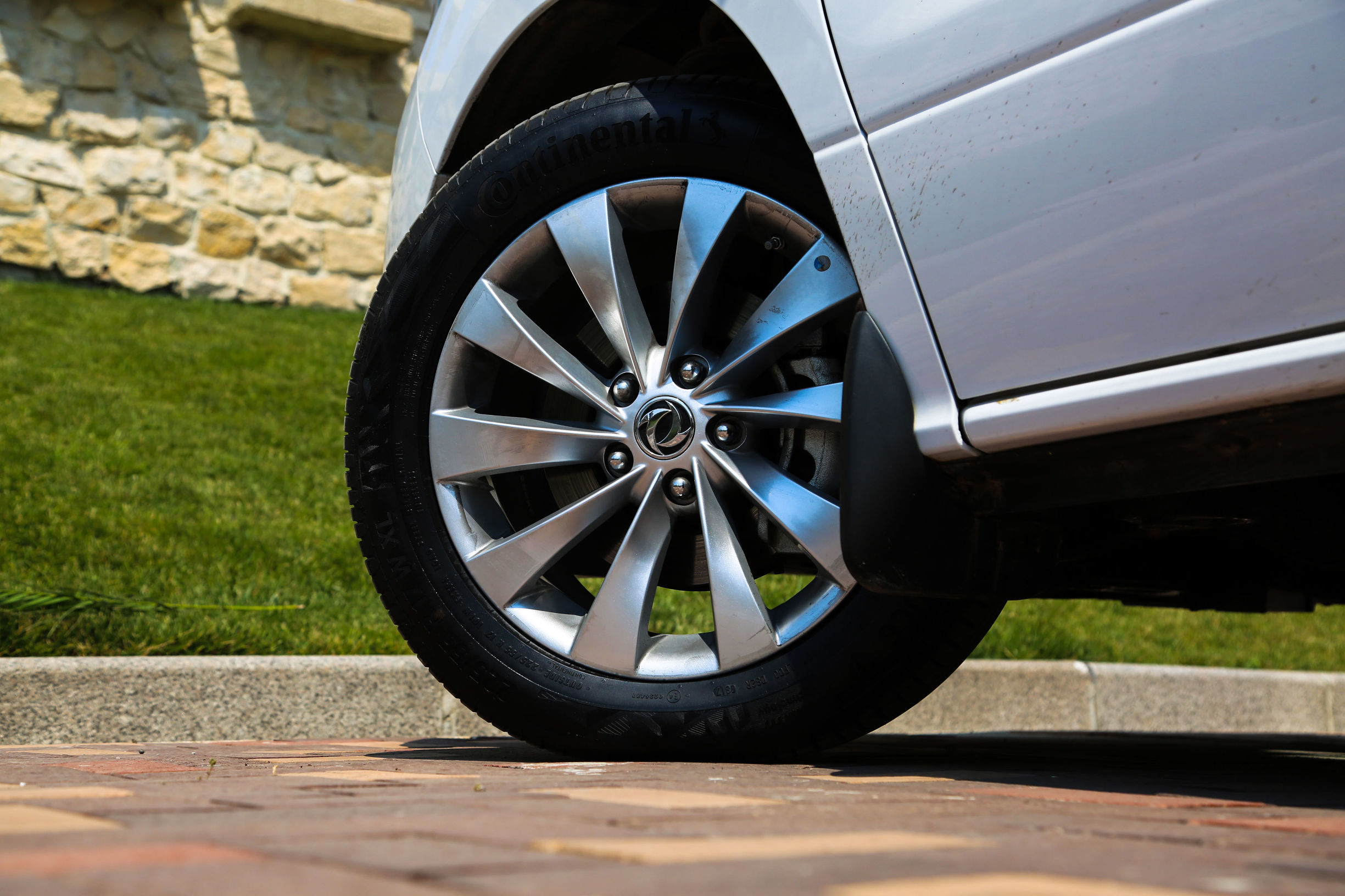 有哪种车后排可以放平睡觉,这款车的后排到底有多舒适