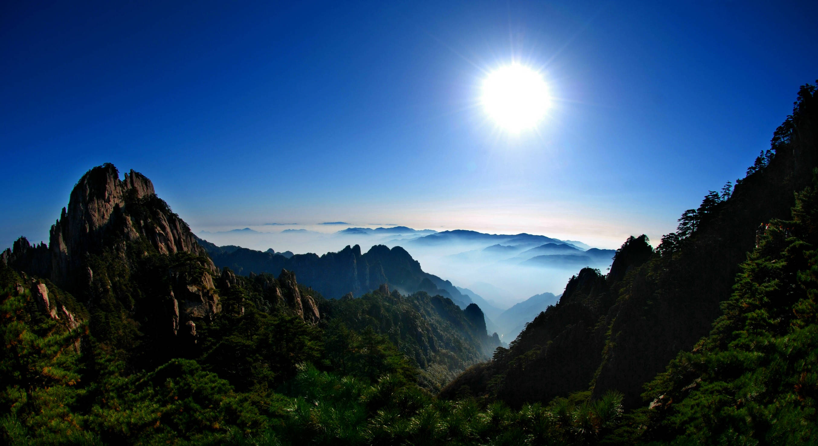 雨天的黄山朦胧美,大雨天的黄山