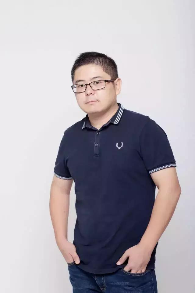 他辞了10年高管工作，开了家外卖蛋糕，日销逾千单！连姚晨、何炅都为其点赞！