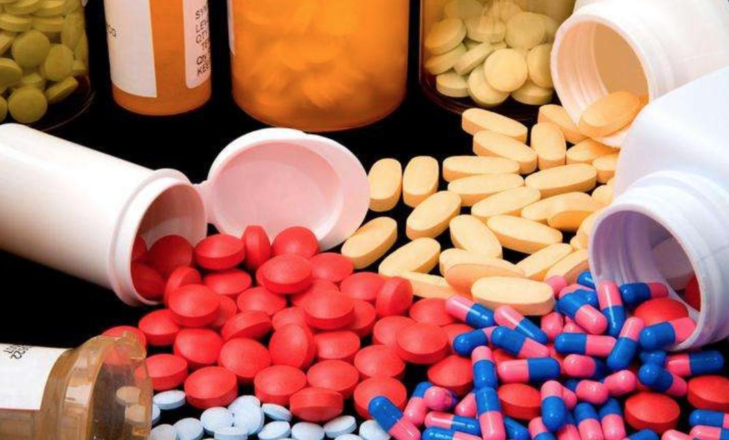 益丰药房对比一心堂,一心堂连锁药店哪一年突破一万家