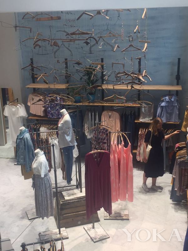 还在和游客一起挤着买买买？跟魅力惠一起体验巴黎买手文化