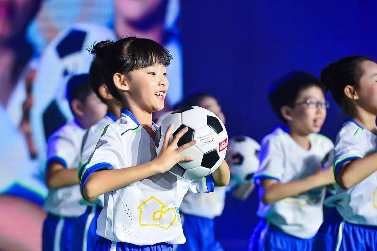 关爱留守儿童让孩子不再孤单,关爱留守儿童的体育活动