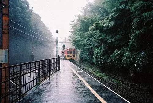 大学离家远是一种什么样的体验？