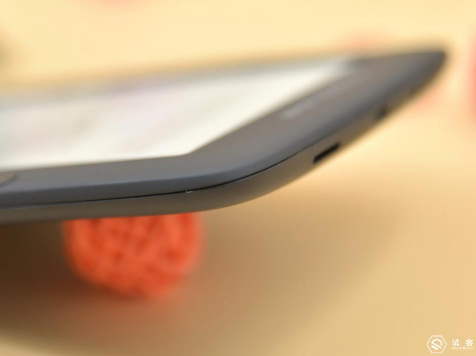 躺着看，趴着看，让阅读不再是近视的原因，博阅电子书阅读器体验