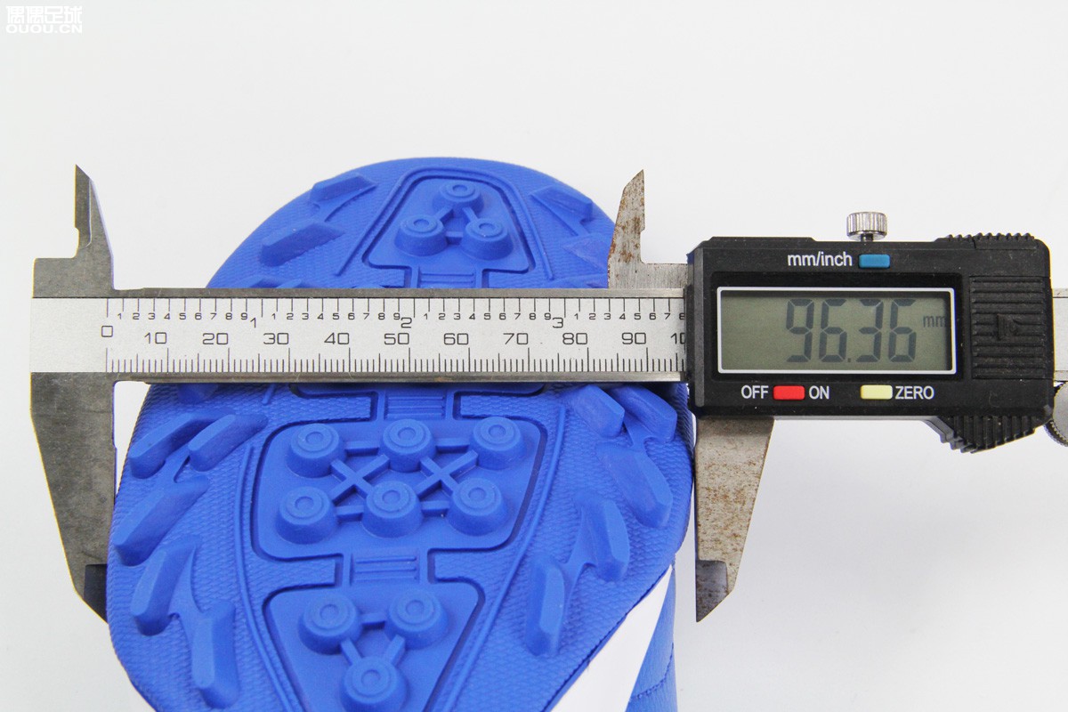 李宁锋锐足球鞋tf测评,李宁长歌2.0升级碎钉足球鞋测评