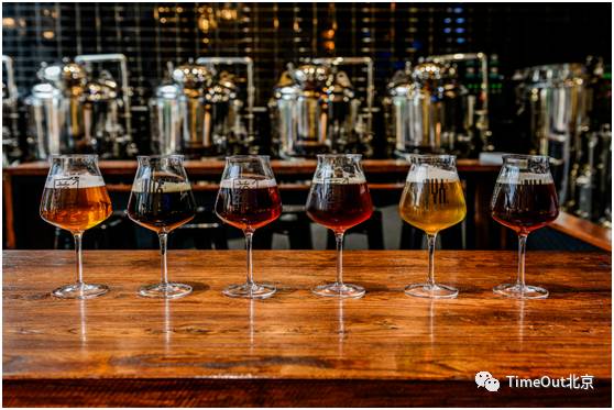 一口气喝了25家精酿酒馆，只为给你一份消夏清单
