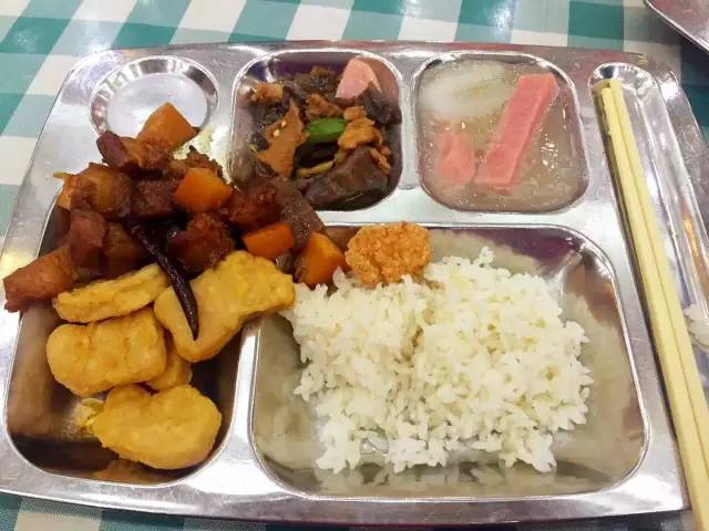 云南低价旅游团玩猫腻,掌上乌鲁木齐