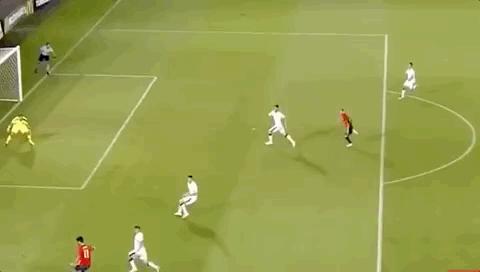 鐨囬┈涓満濡栦汉,椹珵濡栦汉缁村皵