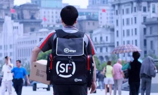 有人说快递员是份好工作，但你知道他们的背后承担着什么吗？