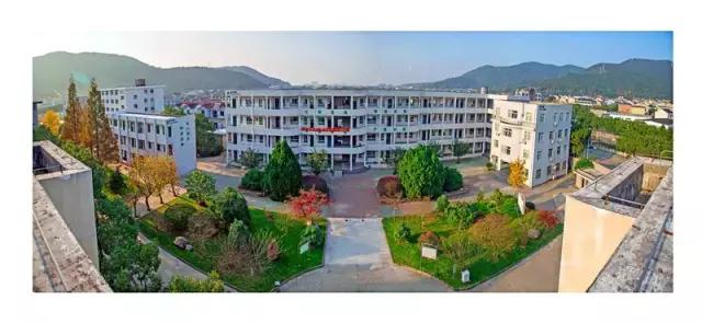 象山县5所普通高中统招线公布，象山中学统招生648分