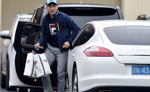 看看皇马球星开的车,盘点各国国脚都开什么车