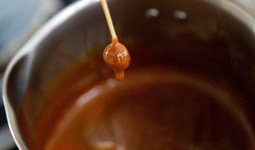 自己怎么做蛋糕上的手工饰品,糖艺装饰教程