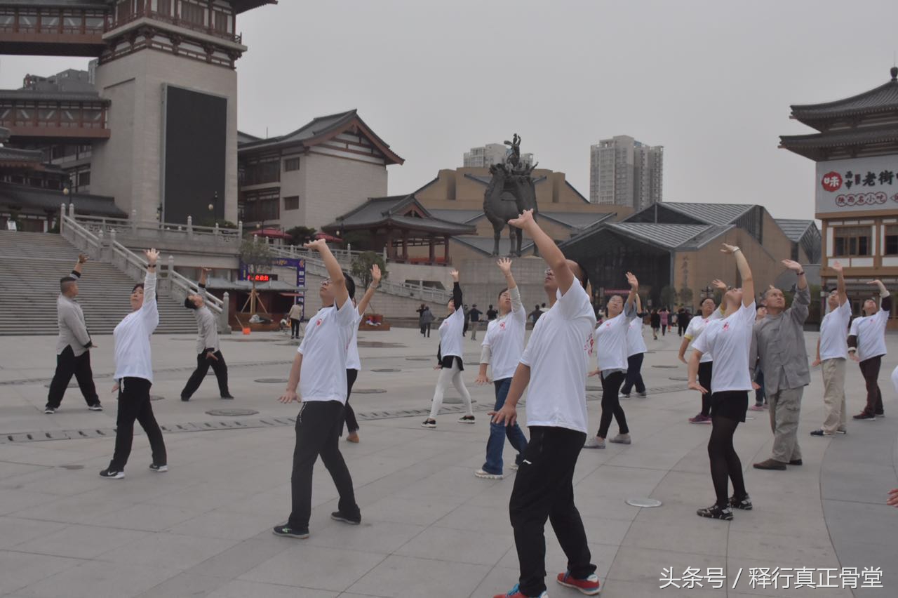 香港回归25年来的发展与变化,香港回归25周年带给我们的启示