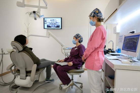 探店:在奢侈级口腔医院里做一把“上帝”