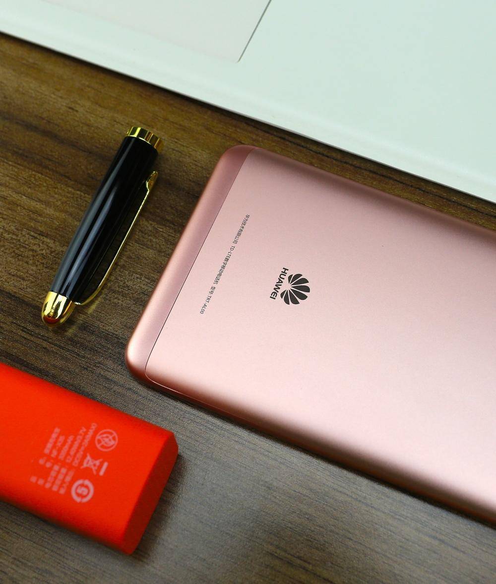 华为畅享7plus拍照,华为畅享7plus流光金和香槟金