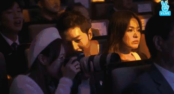 宋仲基宋慧乔白天揽腰秀甜蜜,宋仲基宋慧乔甜蜜太阳后裔