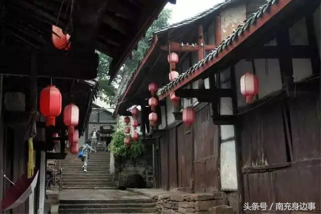 南充露营玩水推荐地方免费,南充市露营最佳地点七坪寨