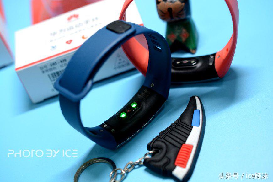 华为防水手环有哪几款,华为手环4pro防水吗能在水里游吗