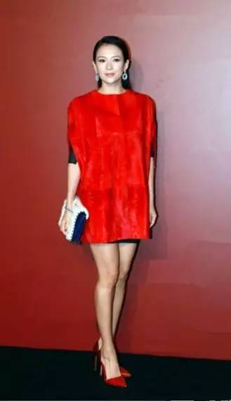 章子怡巴黎时装周白色休闲,章子怡米兰时装周白色裤裙