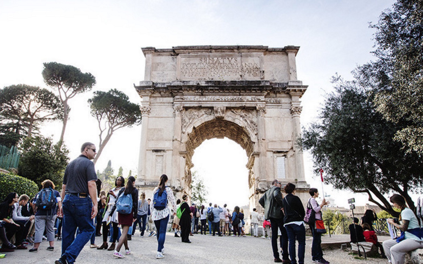 有点想给自己放长假的想法,给自己放个假去看看外面的世界