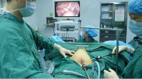 剖腹产3年之后肚子好疼,剖腹产三年后肚子里面疼