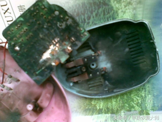 手机不能拆电池是在逼你换手机？停一下，瞅准了再开喷！