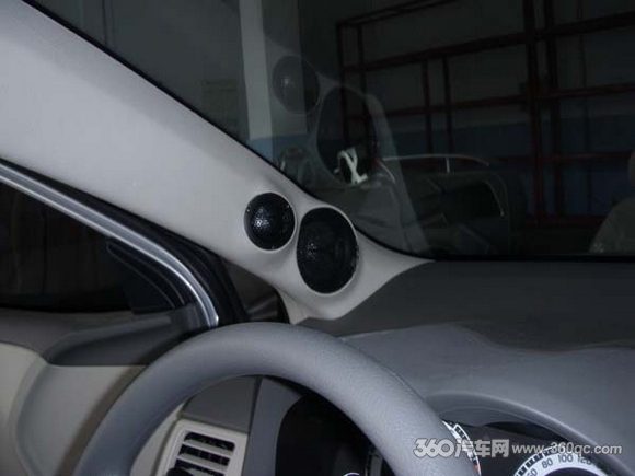 小家电城的HIFI音改之作只花少量的钱就可以让你伪装成大款