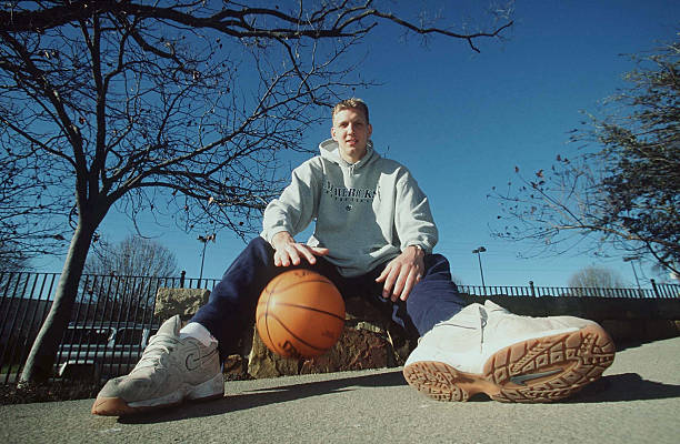 德克诺维茨基全明星队友,德克诺维茨基几个冠军