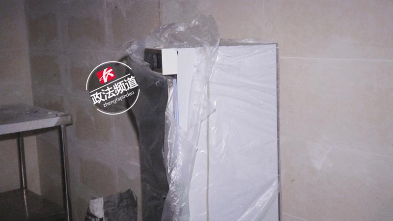 威尔士春天私改车库为餐厅，业主维权查看摔进6米深电梯井