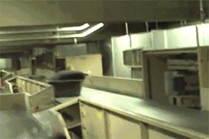 飞机托运行李箱有什么规定,托运行李箱摔坏了