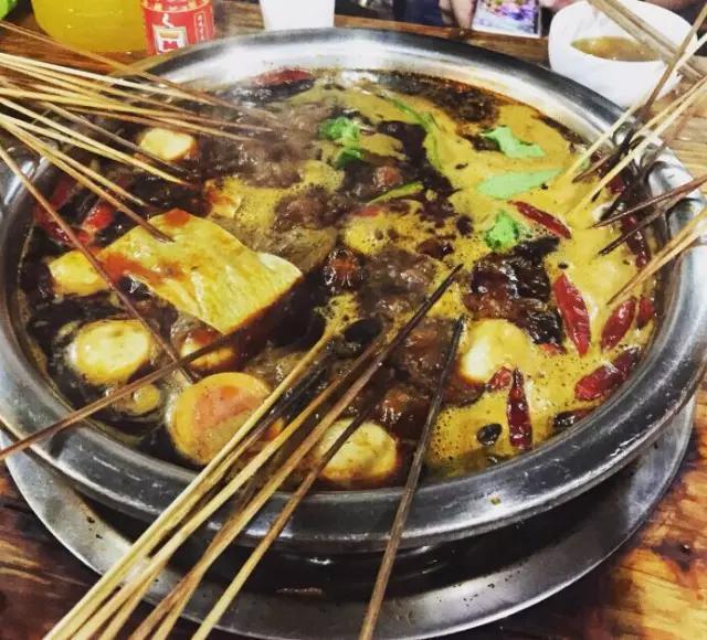 重庆这些人气爆棚却经济实惠的美食，你吃过几个？超全整理赶紧收