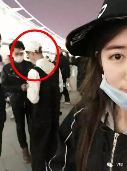 靠一只马克笔化妆为人间*物尤**！深扒网红艾克里里和他的娇喘助理！