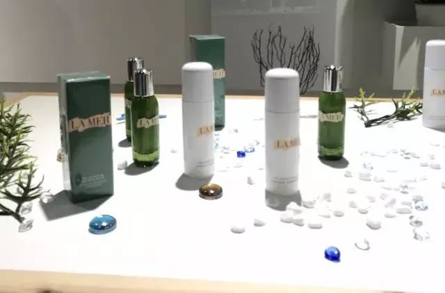 上海外高桥国际化妆品,外高桥保税区进口商品店