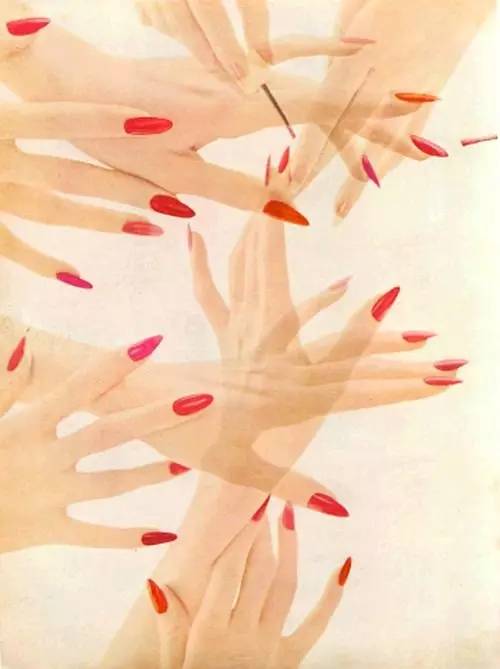 给指甲涂色吧,给指甲一抹色彩