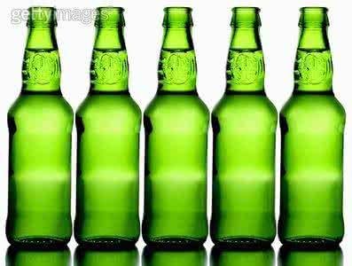 用酒瓶当枕头能治颈椎病吗,啤酒瓶治颈椎病方法