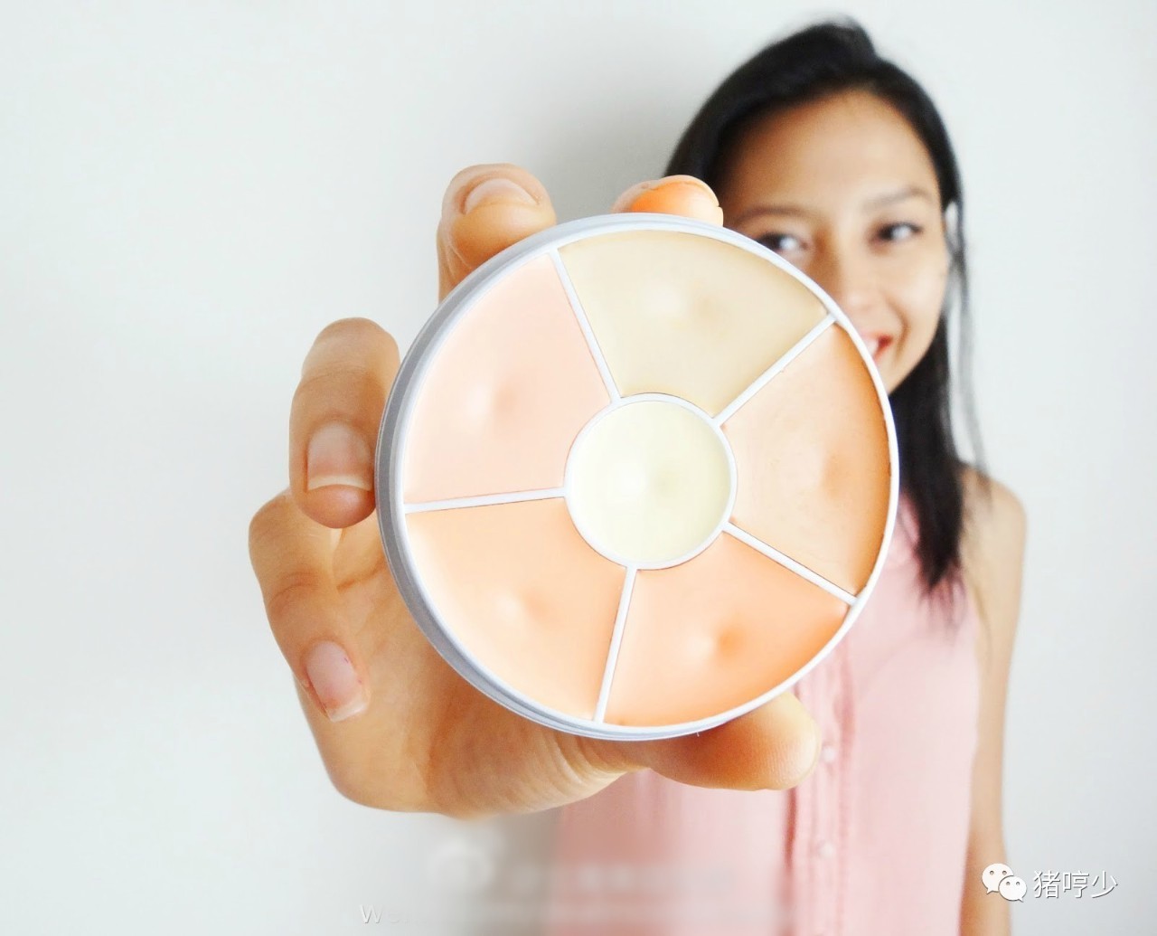 明星皮肤真的不长痘吗,脸上不长痘