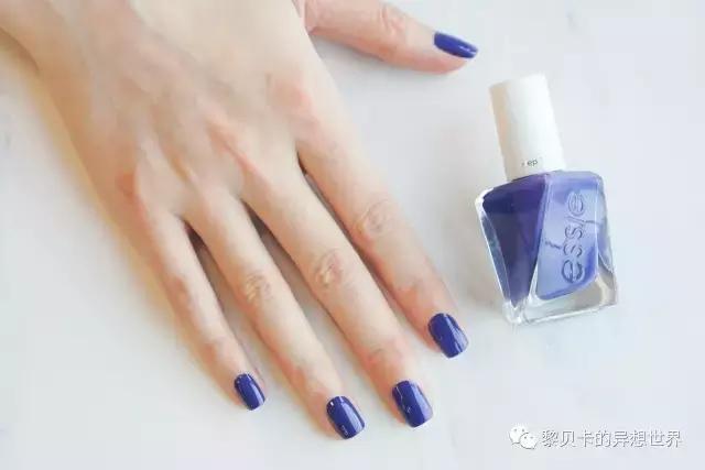 什么指甲油颜色显手白又好看,哪种纯色甲油显手白